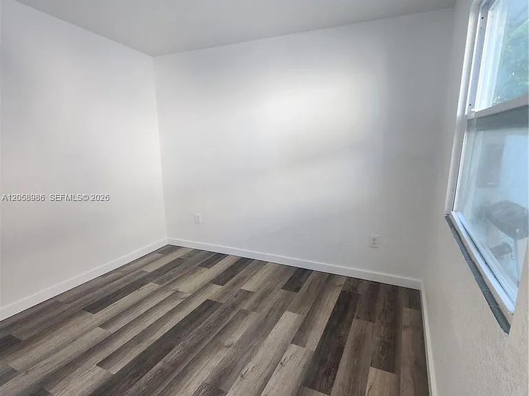 1726 SW 25th Ave #B — Photo 5