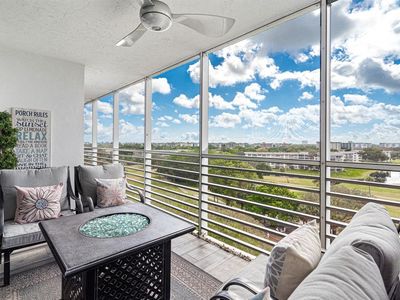 3520 Oaks Way #910, Pompano Beach, FL, 33069