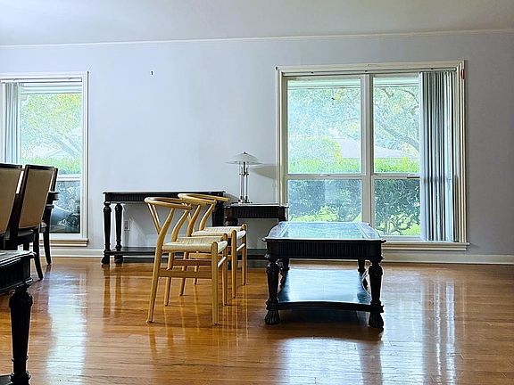 3rd image of 5617 Flack Dr