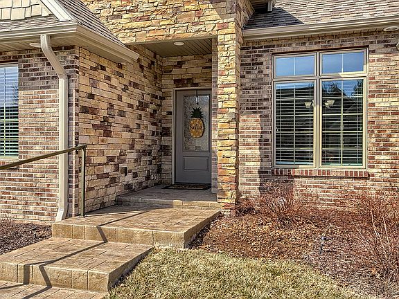 2nd image of 7728 Viburnum Dr