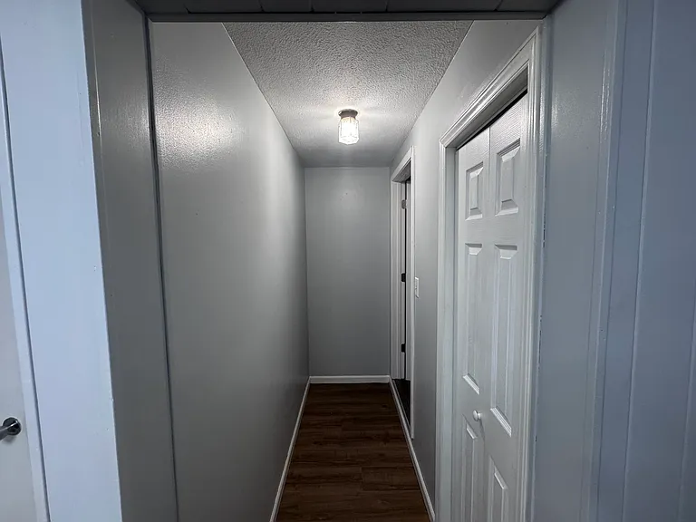 201 Lexington St #5 — Photo 9