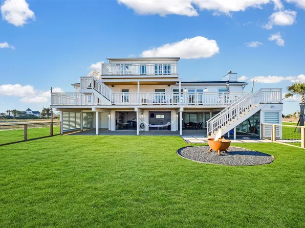 3913 Eleven Mile Rd, Galveston, TX 77554