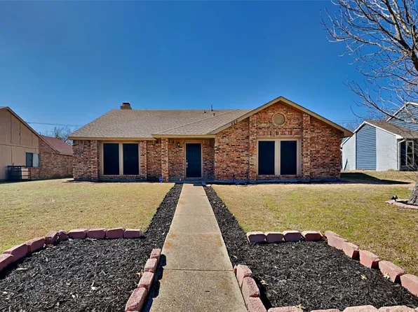320 Matterhorn St, Cedar Hill, TX 75104