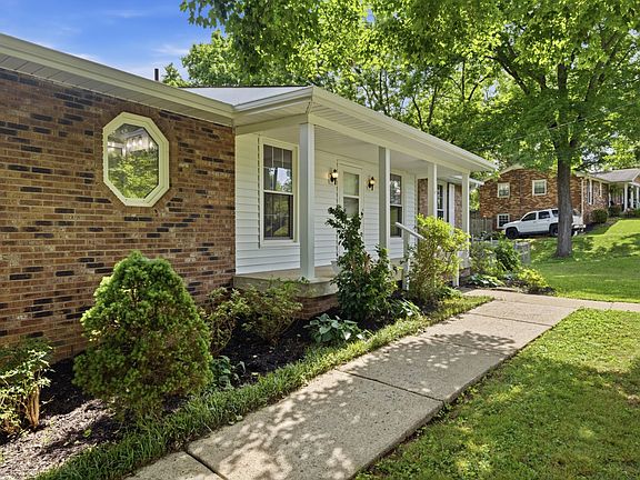 5th image of 135 Gatone Dr