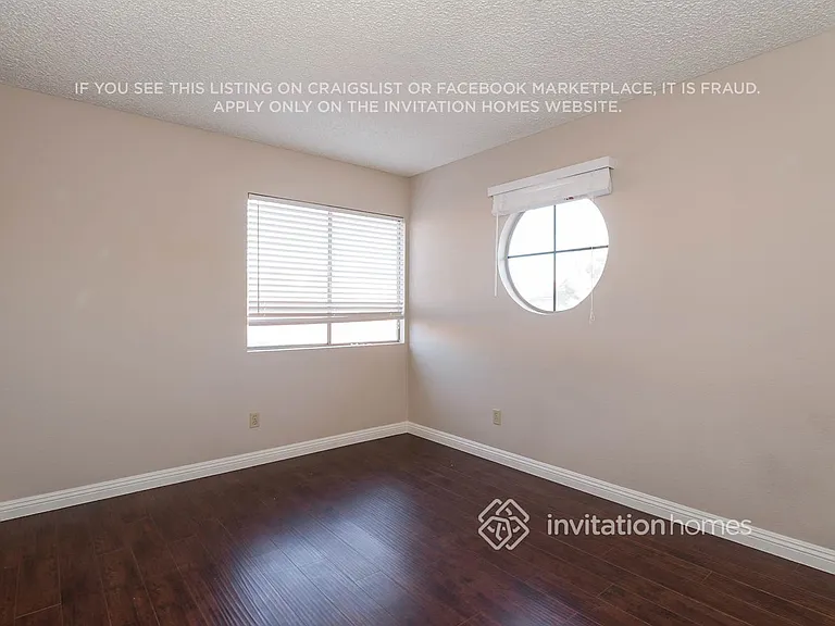 330 Hutchings Ln — Photo 7