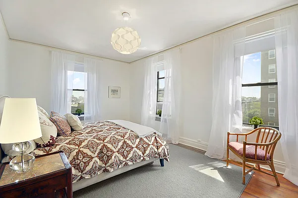 Sold by Corcoran | media 29