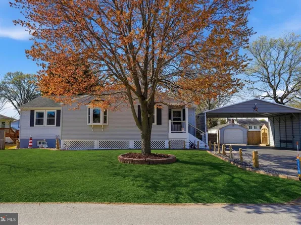 1556 Reinhardt Ln, Glen Burnie, MD 21060