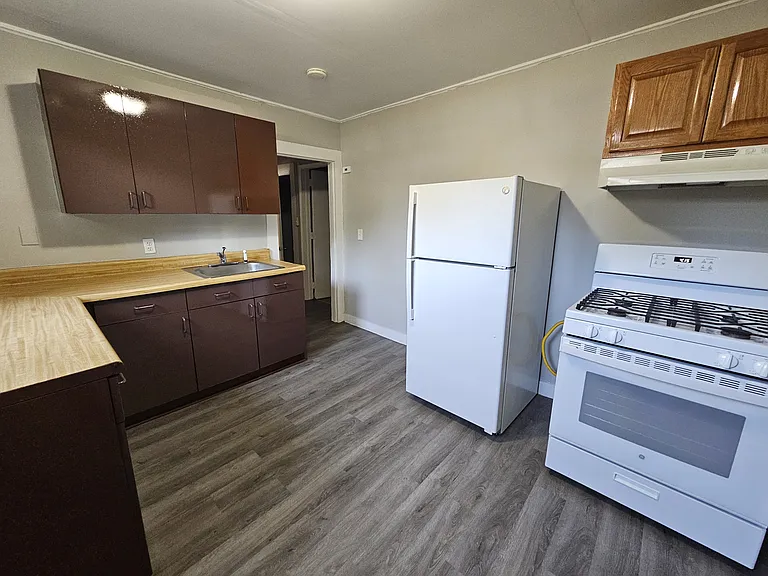 92 Main St #1C — Photo 1