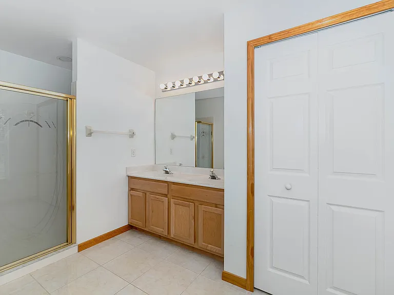 787 Seymour Rd NE — Photo 5
