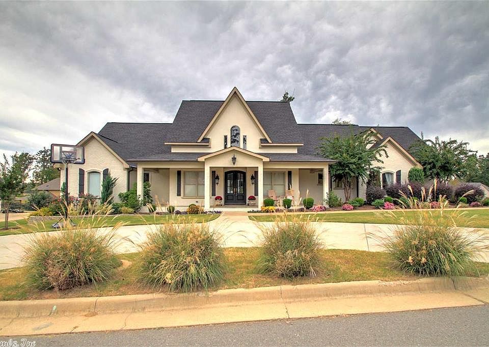 1st image of 7415 Palm Beach Cir
