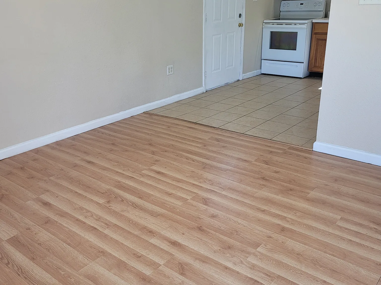 301 Greenbriar Rd - 1 — Photo 2