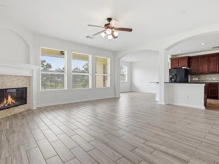 11307 Grand Creek Ln — Photo 7