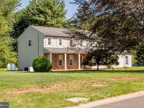 30 Houk Rd, Doylestown, PA 18901