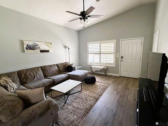2nd image of 10600 E 34th Pl