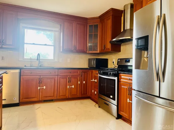 3 John St, Metuchen, NJ 08840