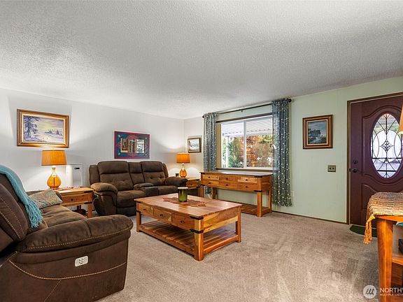 5th image of 3300 Carpenter Road SE #18