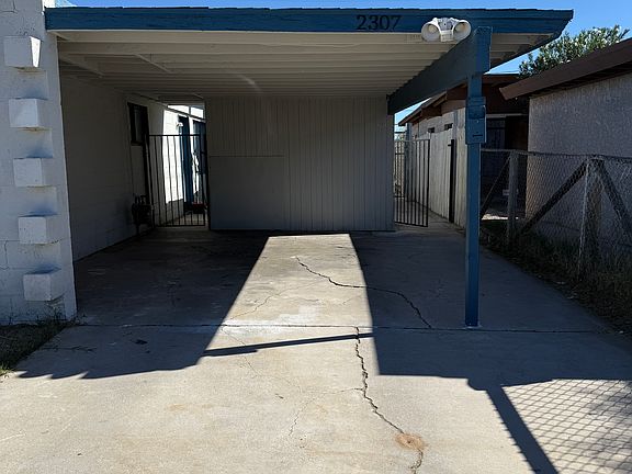 2nd image of 2307 Pardee Pl #2307