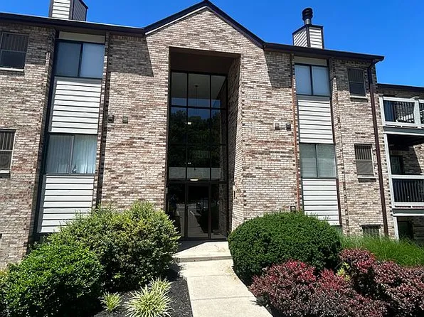 22 Woodland Hills Dr Suite 8, Southgate, KY 41071