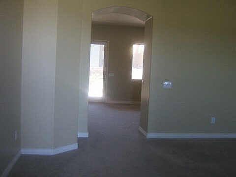 4th image of 911 W Mesquite Tree Drive