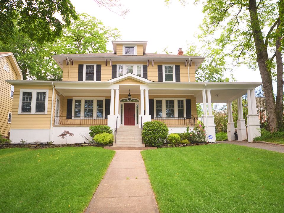 1st image of 1 Rollinson St
