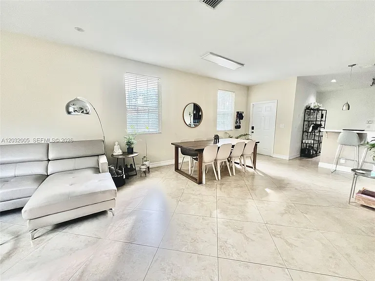 2176 Salerno Cir — Photo 13