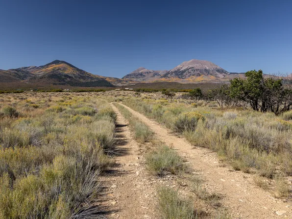 49 N Anna Day Dr, La Sal, UT 84530