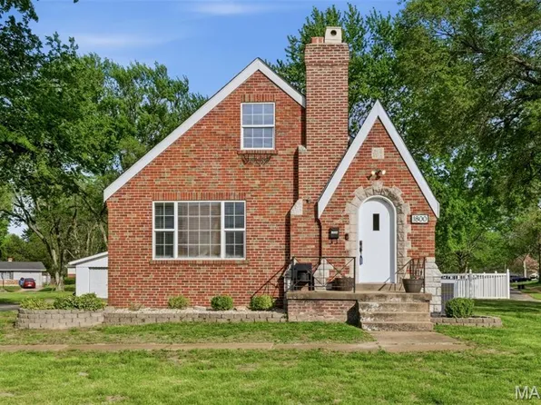 1800 Patterson Rd, Florissant, MO 63031