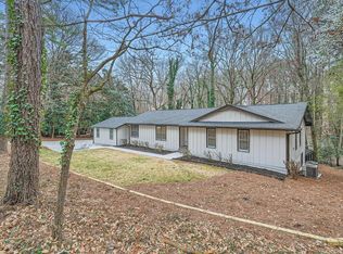 1555 Sunnybrook Farm Rd, Sandy Springs, GA 30350