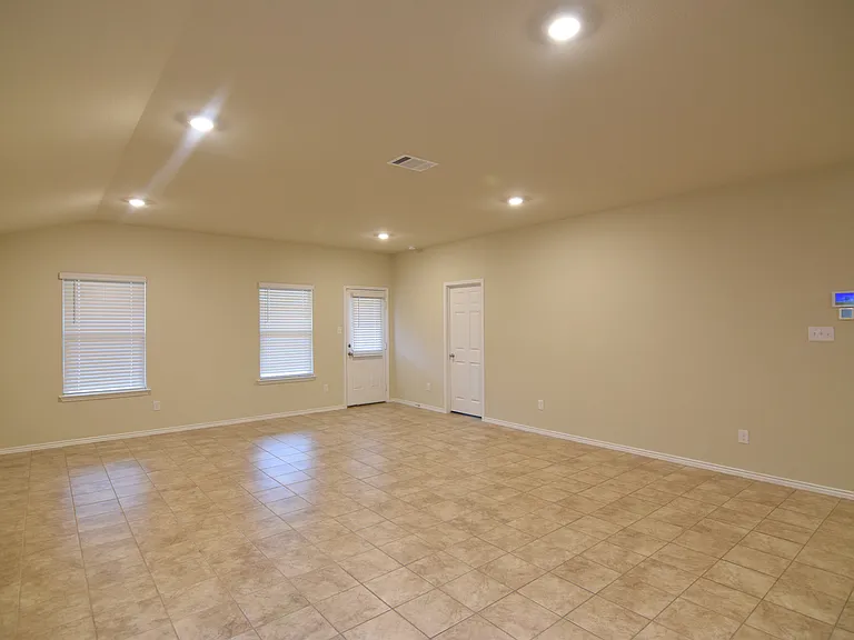 9619 Falme Ln — Photo 8