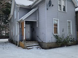 2 Hollister St, Rochester, NY 14605