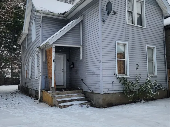 2 Hollister St, Rochester, NY 14605