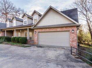 2633 E Neely Pl, Fayetteville, AR 72701