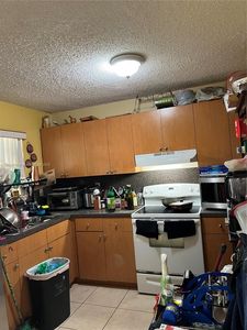 7987 NW 7th St #D6, Miami, FL, 33126