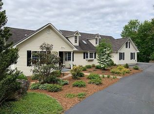 38 Hunters Trl, Hendersonville, NC 28739