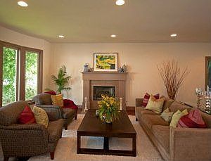 4th image of 2119 Fox Hills Dr