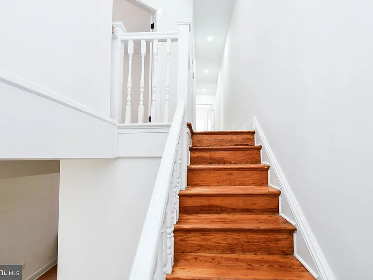 104 R St NE #A — Photo 21