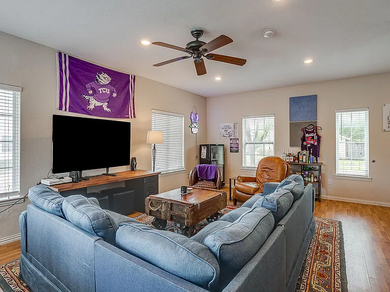 3200 Lubbock Ave — Photo 14