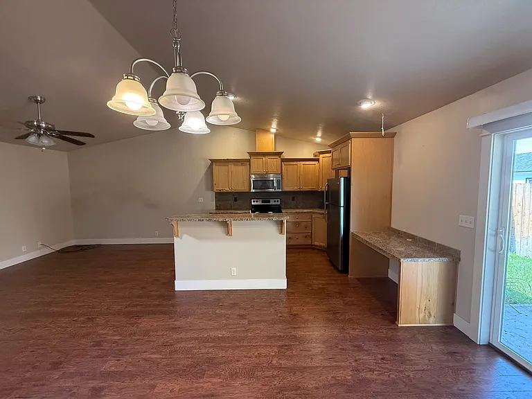 2652 N Maple Grove Rd — Photo 5
