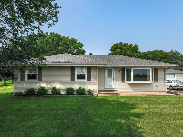 815 Bronk Rd, Joliet, IL 60404