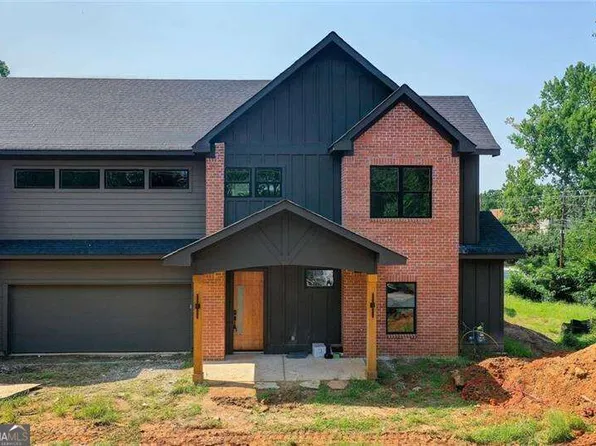 4065 Comanche Dr, Tucker, GA 30084
