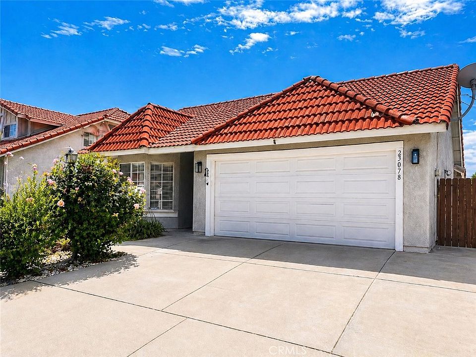 1st image of 23078 Canyon Hills Dr