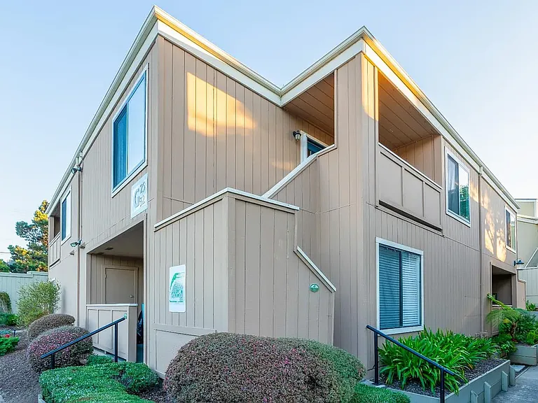 820 Casanova Ave #32 — Photo 15