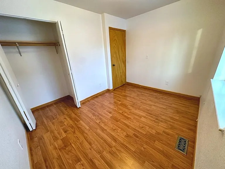 1822 Bellevue Loop — Photo 3