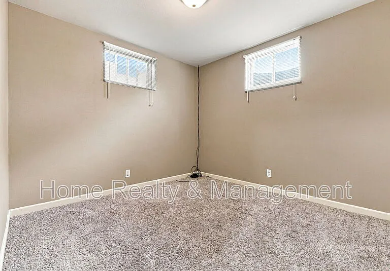 10807 Larry Dr — Photo 22