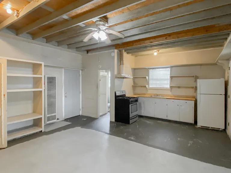533 W Sallier St #B — Photo 3