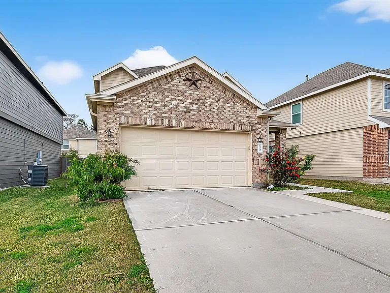 25048 Adams Canyon Dr — Photo 2