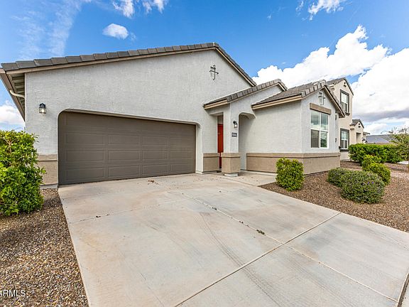 3rd image of 10062 S LILLIAN Drive