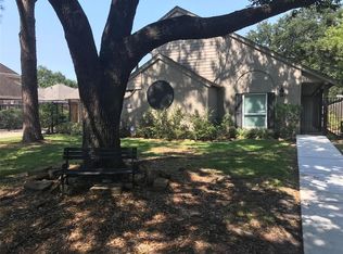 11006 Tupper Lake Dr, Houston, TX 77042