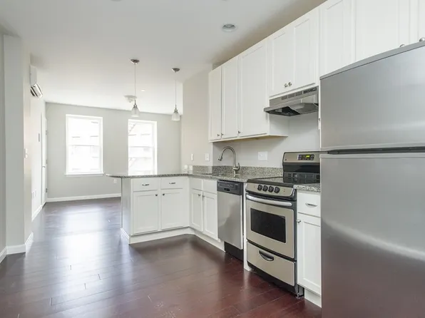 106 Prince St APT 2, Boston, MA 02113