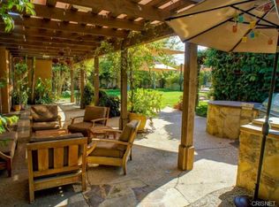 9637 N Shoup Ave, Chatsworth, CA 91311